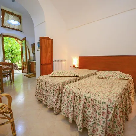 Holiday home Luxurious Mansion In With Garden Sorrento