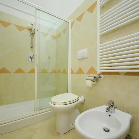 Holiday home Luxurious Mansion In With Garden