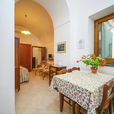 Holiday home Luxurious Mansion In With Garden *
