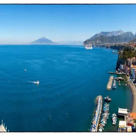 Luxurious Mansion In With Garden Sorrento