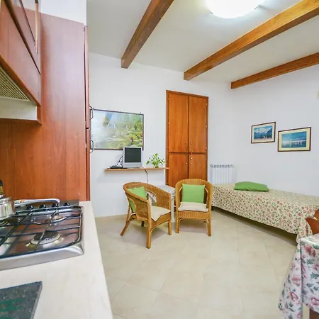 Luxurious Mansion In With Garden Sorrento